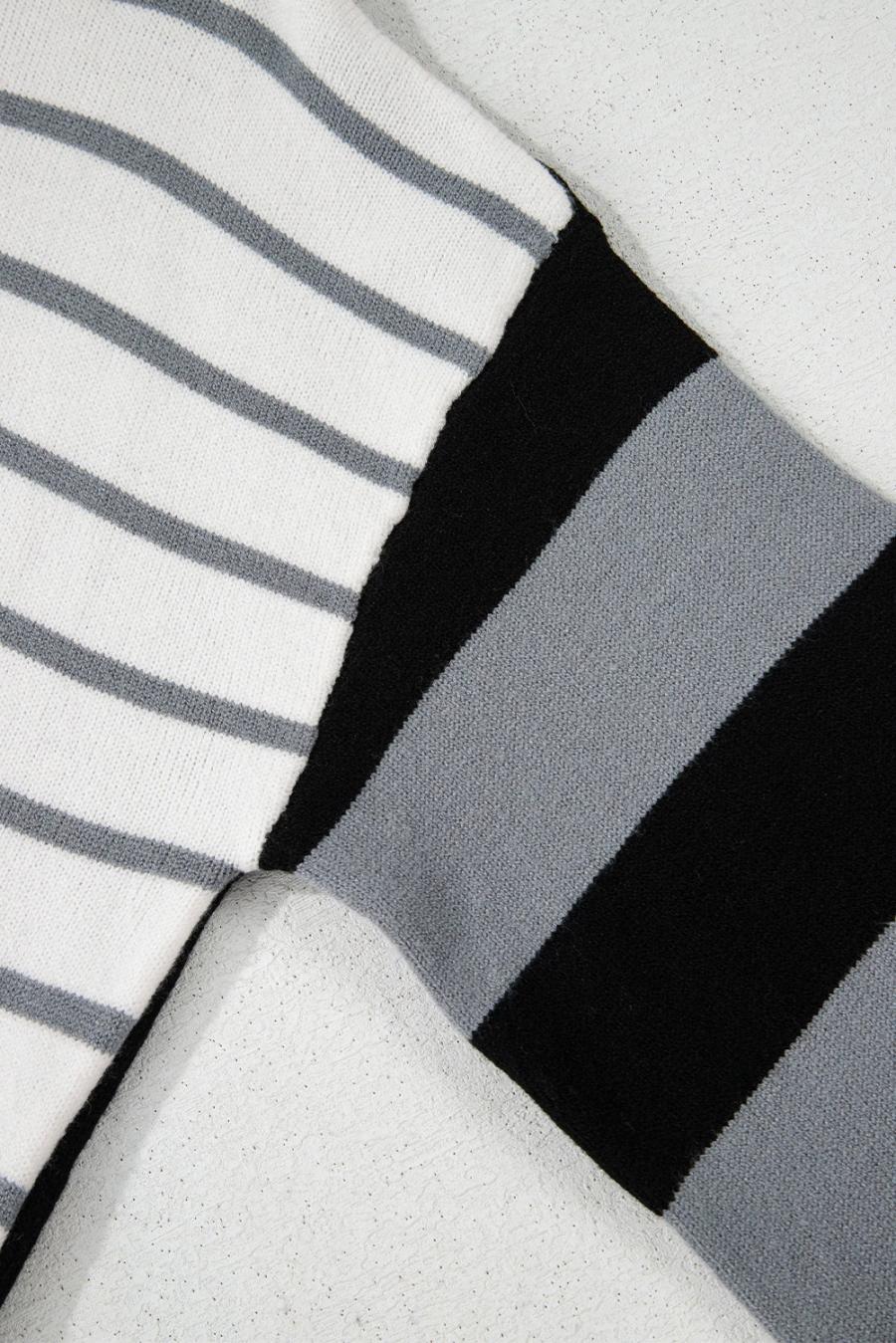 Mujer | Suéter Gris Con Rayas Y Bloques De Color